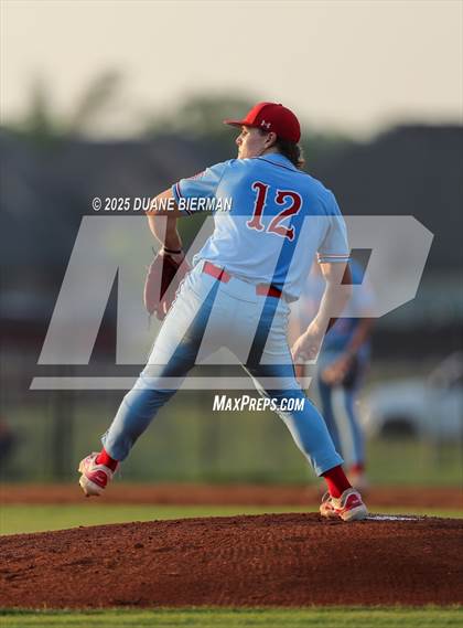 Thumbnail 3 in Lewisburg vs Tupelo (MHSAA 7A Round 1) photogallery.