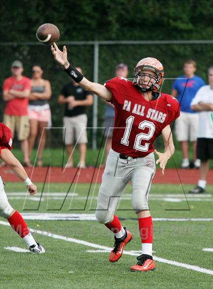Thumbnail 3 in Don Raabe Big 30 All-Star Charities Classic photogallery.