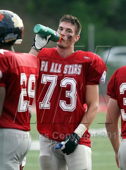 Thumbnail 1 in Don Raabe Big 30 All-Star Charities Classic photogallery.