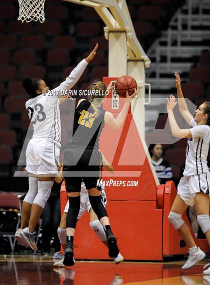 Thumbnail 1 in Mountain Pointe vs.Valley Vista (AIA 6A Semifinal Playoff)  photogallery.