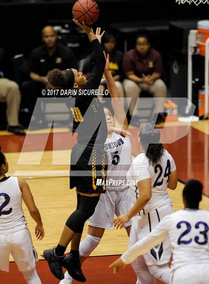Thumbnail 1 in Mountain Pointe vs.Valley Vista (AIA 6A Semifinal Playoff)  photogallery.