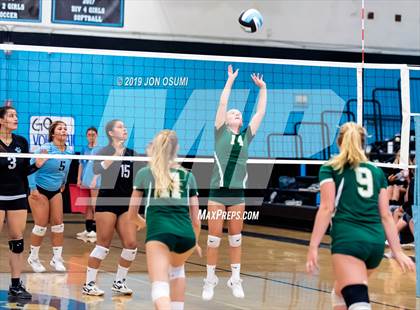 Thumbnail 3 in Santa Barbara @ Buena photogallery.