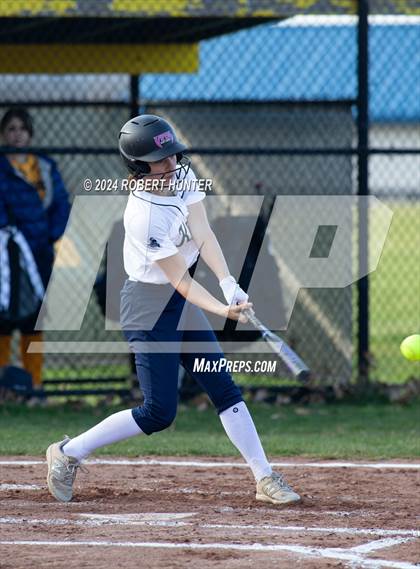 Thumbnail 3 in Pittsford vs Spencerport photogallery.