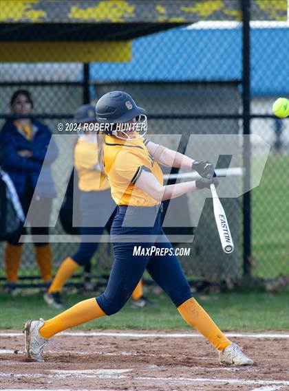 Thumbnail 3 in Pittsford vs Spencerport photogallery.