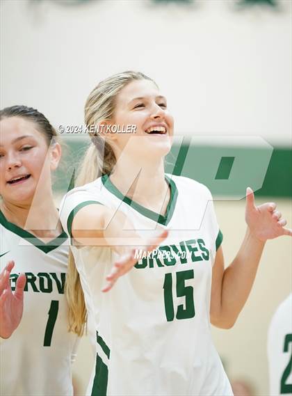 Thumbnail 2 in Groves vs. Oxford (Notre Dame Prep Quad) photogallery.