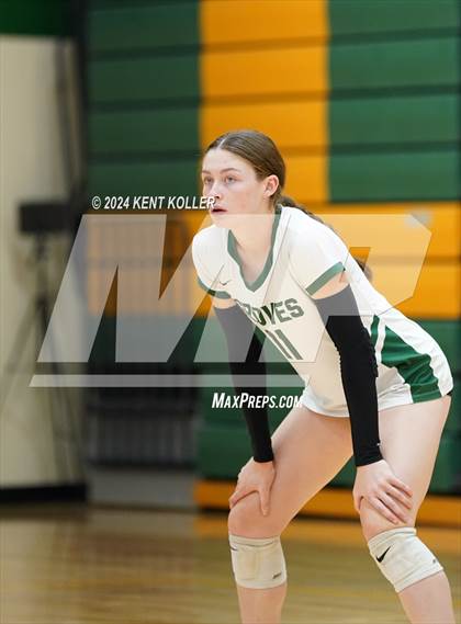 Thumbnail 1 in Groves vs. Oxford (Notre Dame Prep Quad) photogallery.