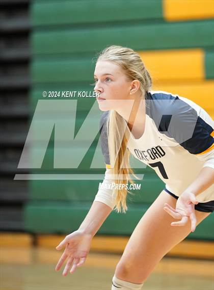 Thumbnail 1 in Groves vs. Oxford (Notre Dame Prep Quad) photogallery.