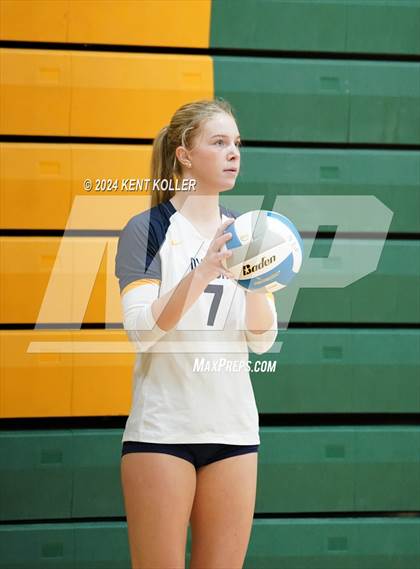 Thumbnail 1 in Groves vs. Oxford (Notre Dame Prep Quad) photogallery.