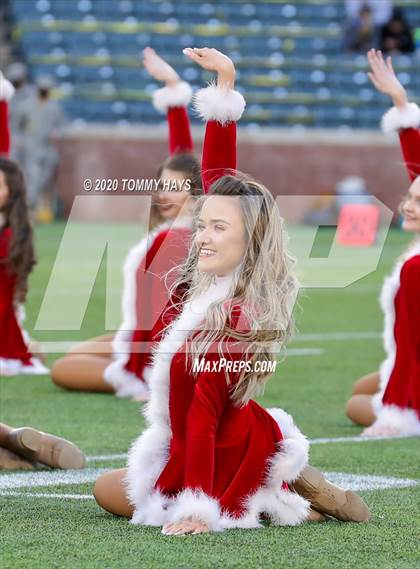 Thumbnail 2 in Abilene vs. Guyer (UIL 6A Division II Region Playoff) photogallery.