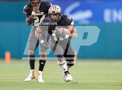 Thumbnail 2 in Abilene vs. Guyer (UIL 6A Division II Region Playoff) photogallery.
