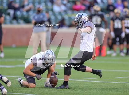 Thumbnail 2 in Abilene vs. Guyer (UIL 6A Division II Region Playoff) photogallery.