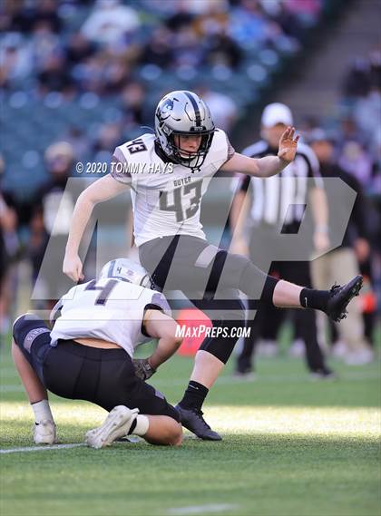 Thumbnail 3 in Abilene vs. Guyer (UIL 6A Division II Region Playoff) photogallery.