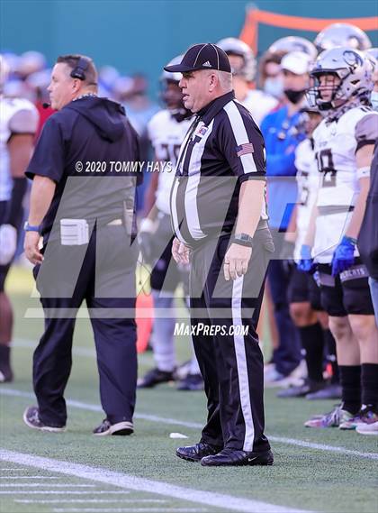 Thumbnail 2 in Abilene vs. Guyer (UIL 6A Division II Region Playoff) photogallery.