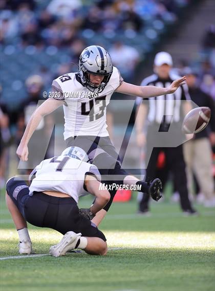 Thumbnail 2 in Abilene vs. Guyer (UIL 6A Division II Region Playoff) photogallery.