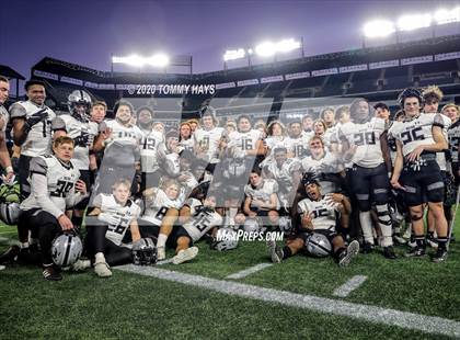 Thumbnail 3 in Abilene vs. Guyer (UIL 6A Division II Region Playoff) photogallery.