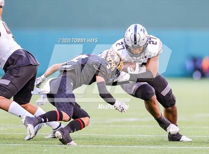 Thumbnail 2 in Abilene vs. Guyer (UIL 6A Division II Region Playoff) photogallery.