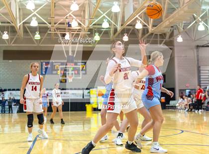 Thumbnail 3 in Independence vs. Webster County (Summersville Winter Classic) photogallery.