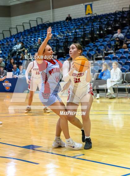 Thumbnail 3 in Independence vs. Webster County (Summersville Winter Classic) photogallery.