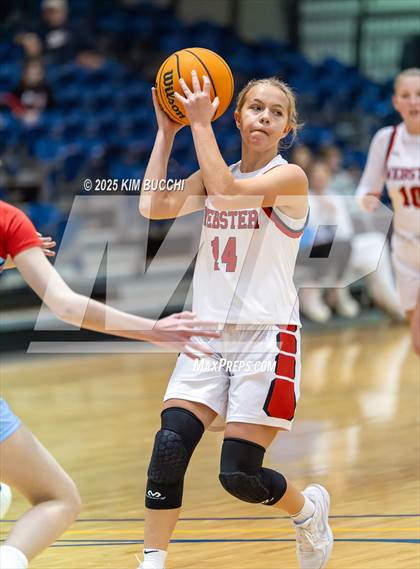 Thumbnail 2 in Independence vs. Webster County (Summersville Winter Classic) photogallery.