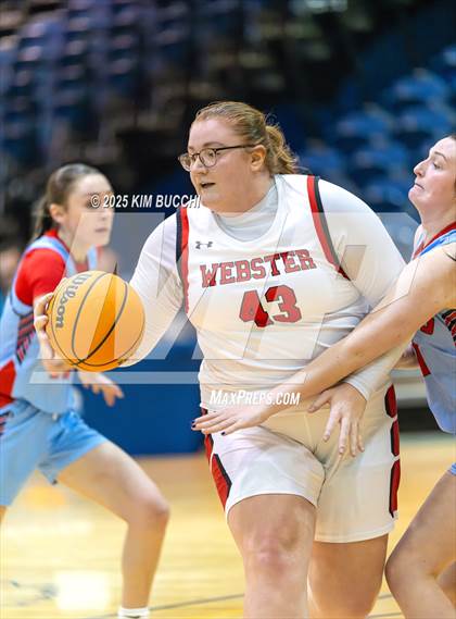 Thumbnail 3 in Independence vs. Webster County (Summersville Winter Classic) photogallery.