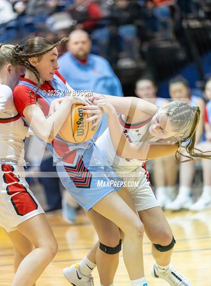 Thumbnail 3 in Independence vs. Webster County (Summersville Winter Classic) photogallery.