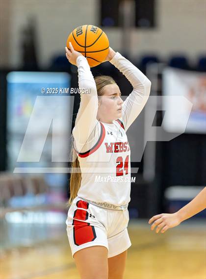 Thumbnail 3 in Independence vs. Webster County (Summersville Winter Classic) photogallery.