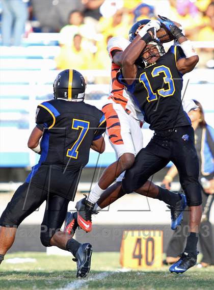 Thumbnail 3 in DuVal @ Wise photogallery.