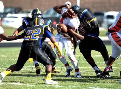 Thumbnail 2 in DuVal @ Wise photogallery.