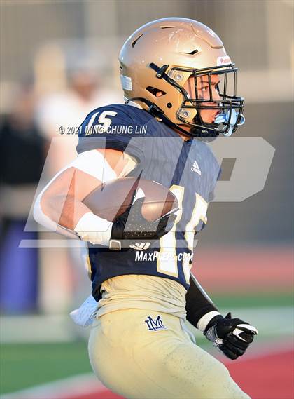 Thumbnail 2 in Central Catholic @ Mater Dei Catholic (CIF State D2AA Final) photogallery.