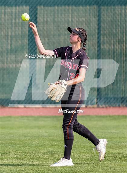 Thumbnail 1 in Regina @ Solon photogallery.