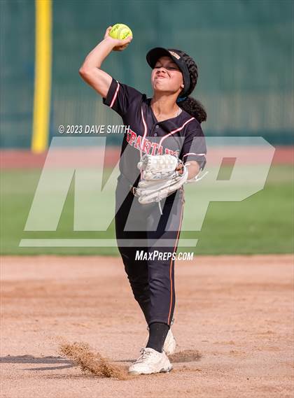 Thumbnail 1 in Regina @ Solon photogallery.