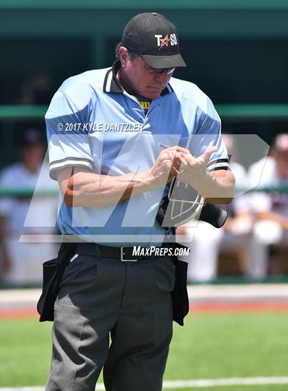 Thumbnail 1 in Muenster vs Bosqueville (UIL 2A Region 2 Semifinal) photogallery.