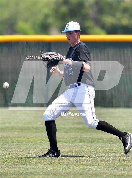 Thumbnail 2 in Muenster vs Bosqueville (UIL 2A Region 2 Semifinal) photogallery.