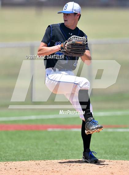 Thumbnail 3 in Muenster vs Bosqueville (UIL 2A Region 2 Semifinal) photogallery.