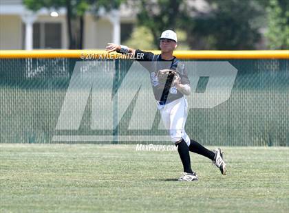 Thumbnail 2 in Muenster vs Bosqueville (UIL 2A Region 2 Semifinal) photogallery.