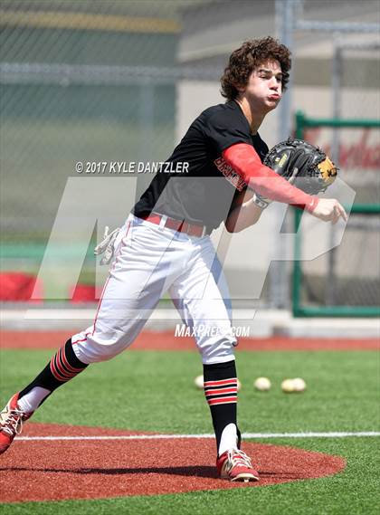 Thumbnail 2 in Muenster vs Bosqueville (UIL 2A Region 2 Semifinal) photogallery.