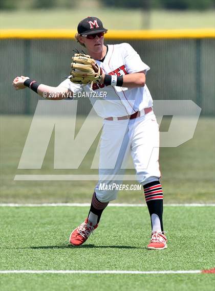 Thumbnail 3 in Muenster vs Bosqueville (UIL 2A Region 2 Semifinal) photogallery.