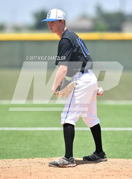 Thumbnail 3 in Muenster vs Bosqueville (UIL 2A Region 2 Semifinal) photogallery.