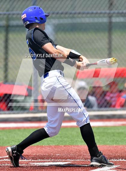 Thumbnail 3 in Muenster vs Bosqueville (UIL 2A Region 2 Semifinal) photogallery.
