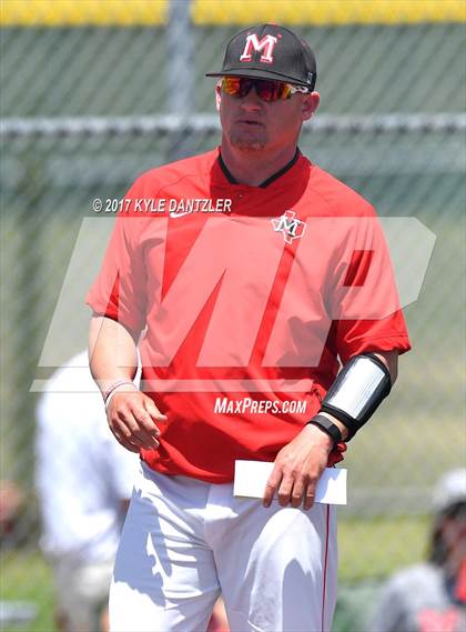 Thumbnail 2 in Muenster vs Bosqueville (UIL 2A Region 2 Semifinal) photogallery.