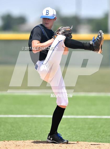 Thumbnail 3 in Muenster vs Bosqueville (UIL 2A Region 2 Semifinal) photogallery.