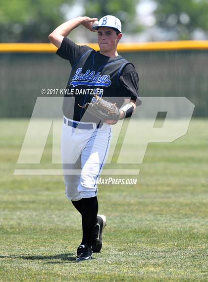 Thumbnail 1 in Muenster vs Bosqueville (UIL 2A Region 2 Semifinal) photogallery.
