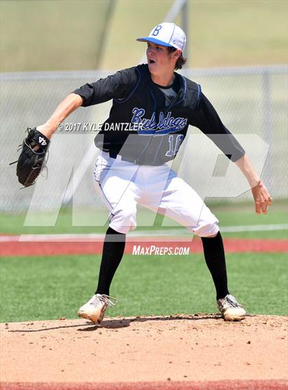 Thumbnail 3 in Muenster vs Bosqueville (UIL 2A Region 2 Semifinal) photogallery.
