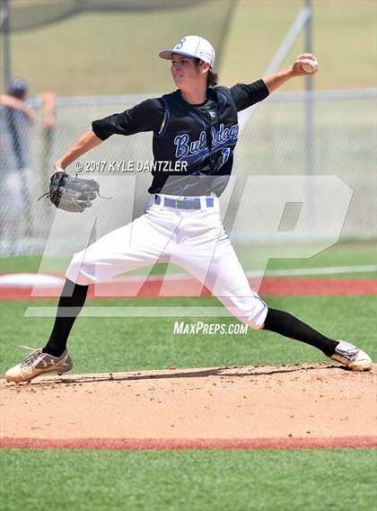 Thumbnail 2 in Muenster vs Bosqueville (UIL 2A Region 2 Semifinal) photogallery.