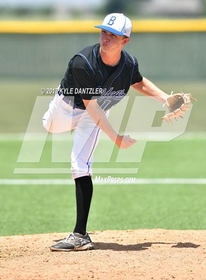 Thumbnail 3 in Muenster vs Bosqueville (UIL 2A Region 2 Semifinal) photogallery.