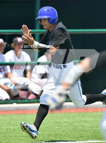 Thumbnail 3 in Muenster vs Bosqueville (UIL 2A Region 2 Semifinal) photogallery.