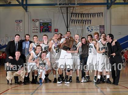 Thumbnail 2 in University vs Branson (CIF NorCal D5 Final) photogallery.