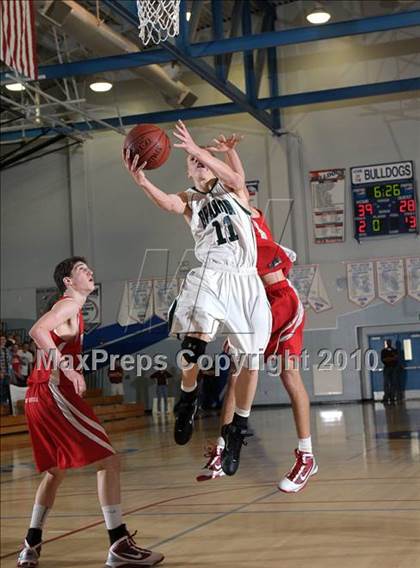 Thumbnail 2 in University vs Branson (CIF NorCal D5 Final) photogallery.