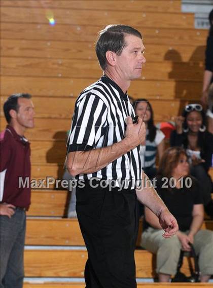 Thumbnail 1 in University vs Branson (CIF NorCal D5 Final) photogallery.