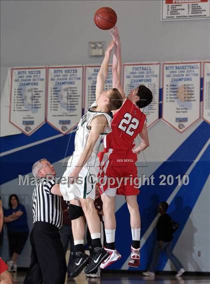 Thumbnail 1 in University vs Branson (CIF NorCal D5 Final) photogallery.
